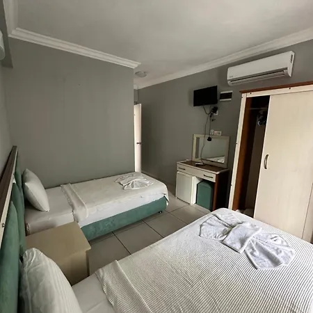 Hotel Richards *