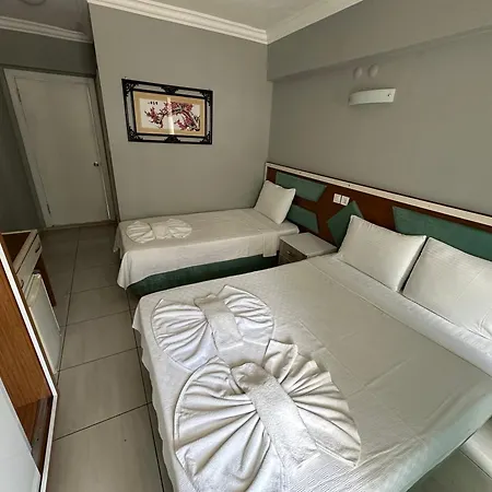 Richards Hotel Icmeler